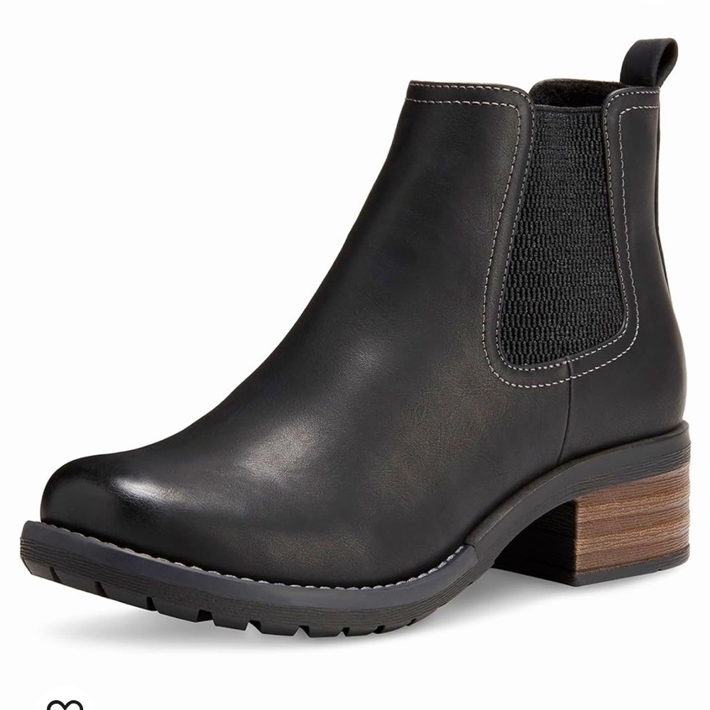 Eastland boot never worn